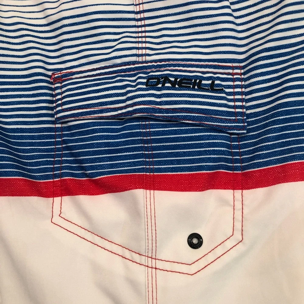 O’Neill Patriotic Red White & Blue Striped Board Shorts Swim Trunk Mens Waist 32